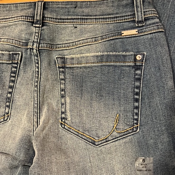 3/$20 NWOT INC Denim Boot Leg Regular Fit Stretchy Jeans - Picture 3 of 6